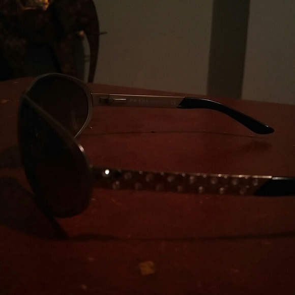 Prada sunglasses - Picture 1 of 4